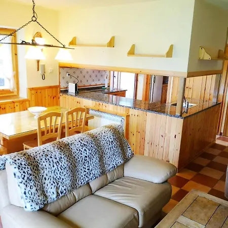 Holiday home Queixans I Caixans